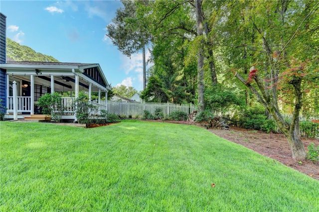 1122 Realm Lane, Lawrenceville, GA 30044