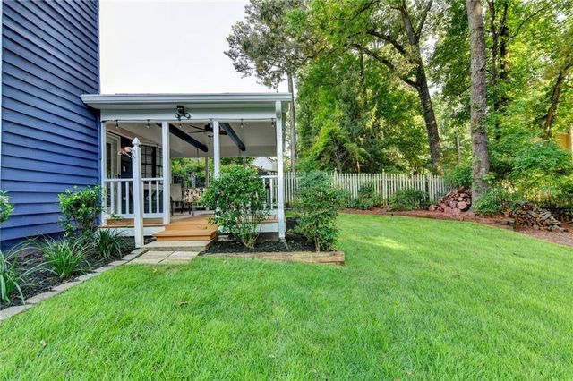 1122 Realm Lane, Lawrenceville, GA 30044