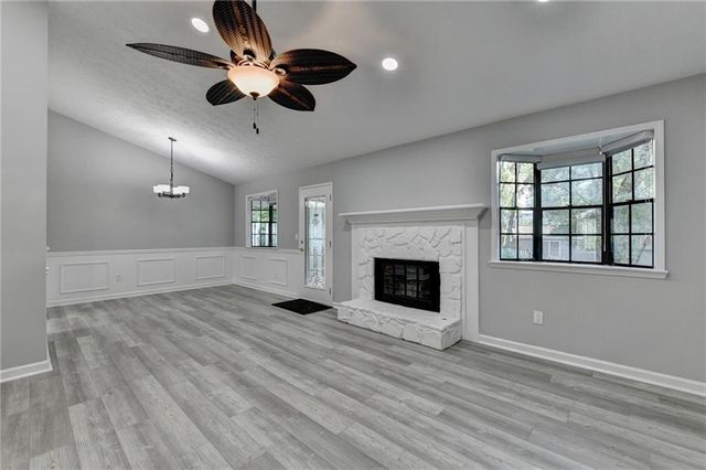 1122 Realm Lane, Lawrenceville, GA 30044