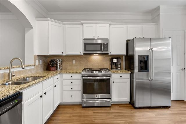 2294 Limehurst Drive NE 17, Atlanta, GA 30319