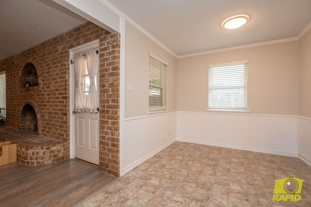 Image 15 of property listing at 3005 Bluebonnet Lane, San Angelo, TX 76904