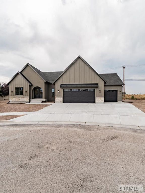 2008 Mikayla Lane, Idaho Falls, ID 83404