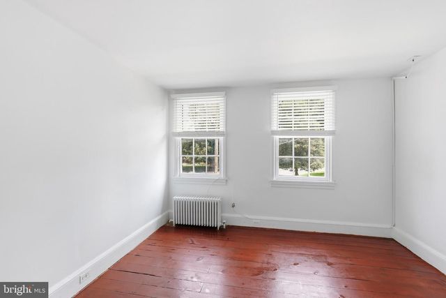 109 E DIVISION ST, Dover, DE 19901