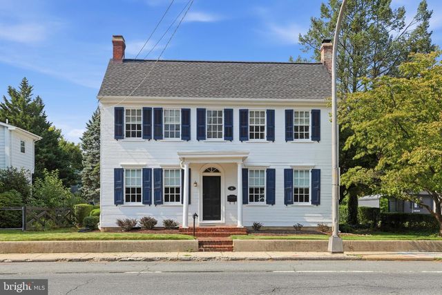 109 E DIVISION ST, Dover, DE 19901