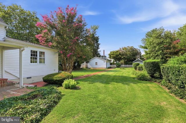 109 E DIVISION ST, Dover, DE 19901