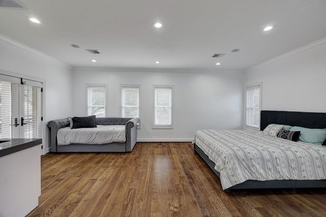 6213 San Felipe Street, Houston, TX 77057