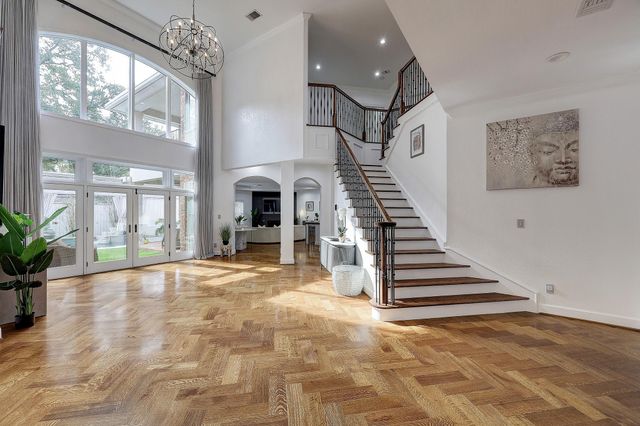 6213 San Felipe Street, Houston, TX 77057