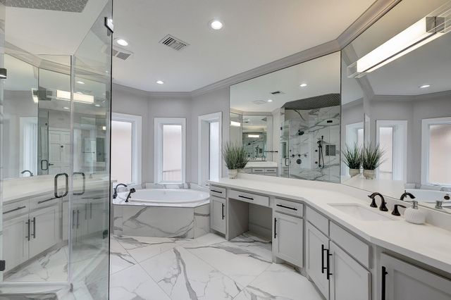 6213 San Felipe Street, Houston, TX 77057