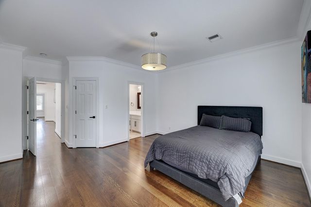 6213 San Felipe Street, Houston, TX 77057