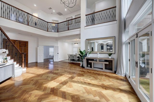 6213 San Felipe Street, Houston, TX 77057
