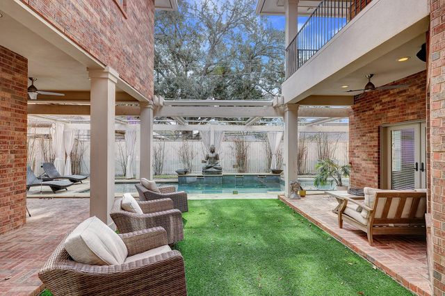 6213 San Felipe Street, Houston, TX 77057