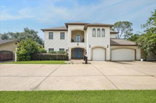 6213 San Felipe Street, Houston, TX 77057