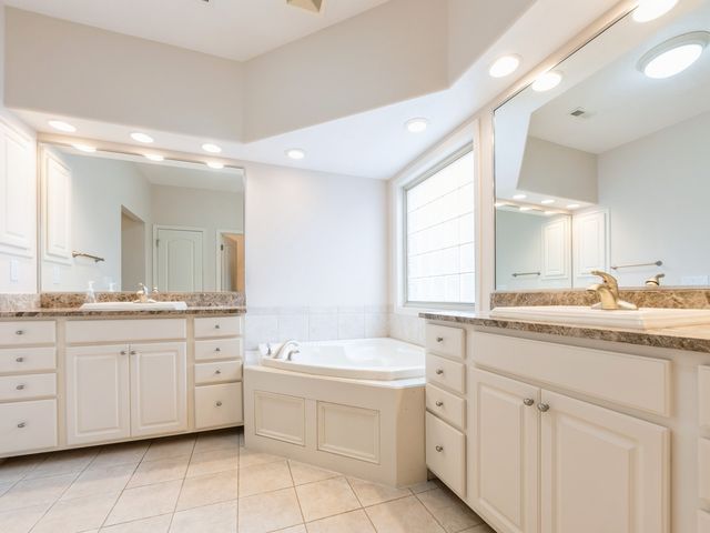 2705 147th Street, Urbandale, IA 50323