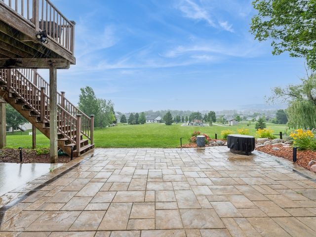 2705 147th Street, Urbandale, IA 50323
