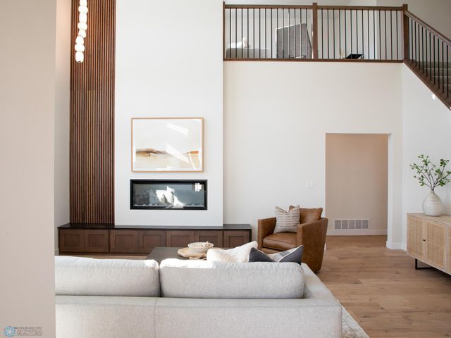 3606 Decorah Way S, Fargo, ND 58104