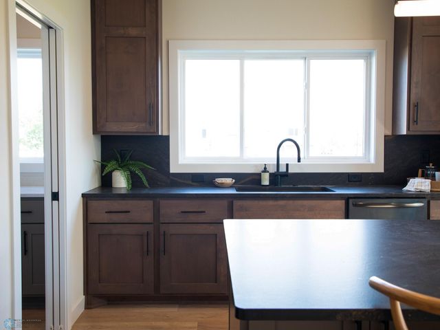 3606 Decorah Way S, Fargo, ND 58104