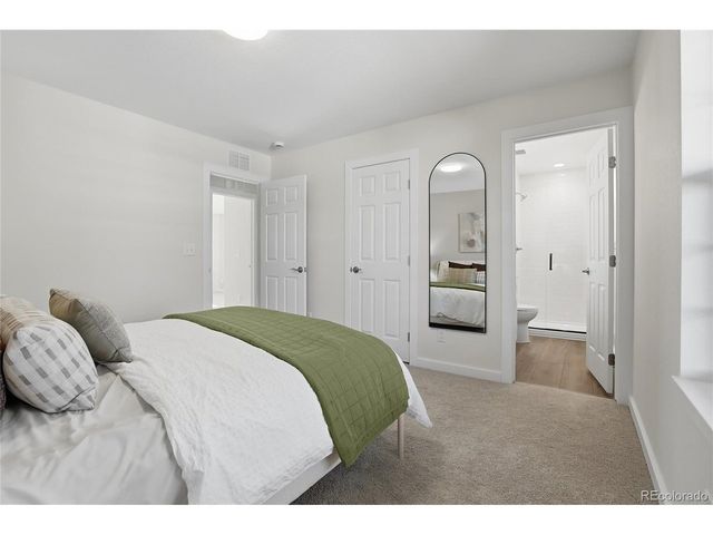 2301 E Fremont Ave S-S10, Centennial, CO 80122