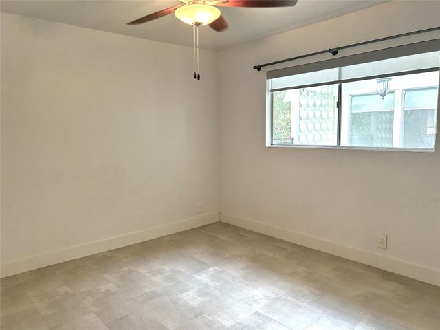 4910 Heatherglen Drive, Houston, TX 77096