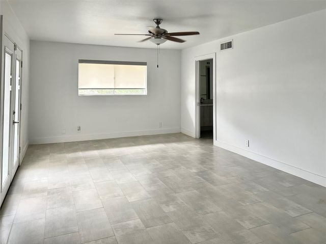 4910 Heatherglen Drive, Houston, TX 77096