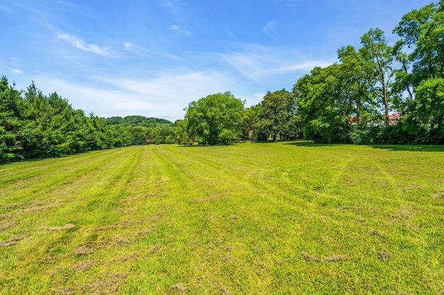 1112 Franklin Rd, Brentwood, TN 37027