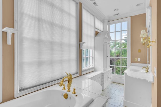 1112 Franklin Rd, Brentwood, TN 37027