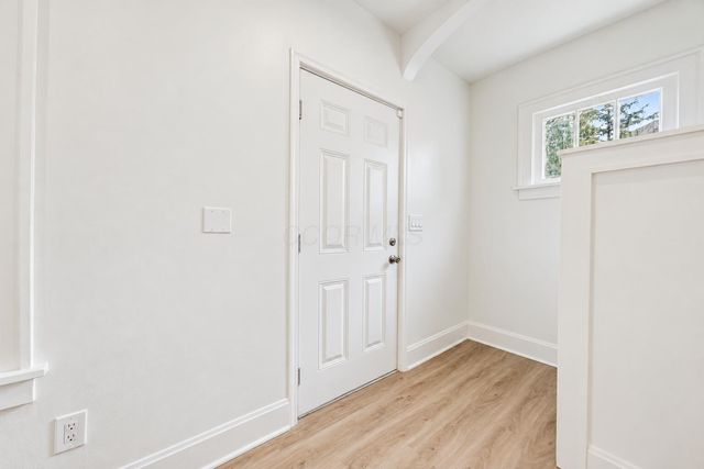 1465 Genessee Avenue, Columbus, OH 43211