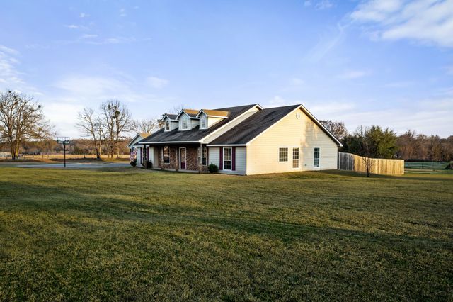 2801 County Road 1600, Alba, TX 75410