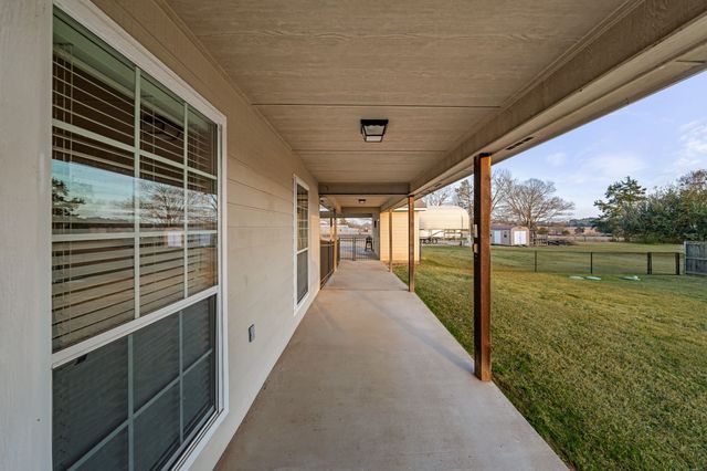 2801 County Road 1600, Alba, TX 75410