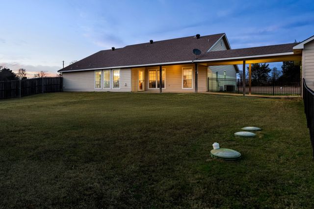 2801 County Road 1600, Alba, TX 75410