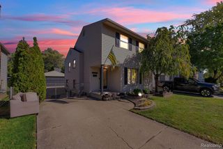 15120 Hanfor Avenue, Allen Park, MI 48101