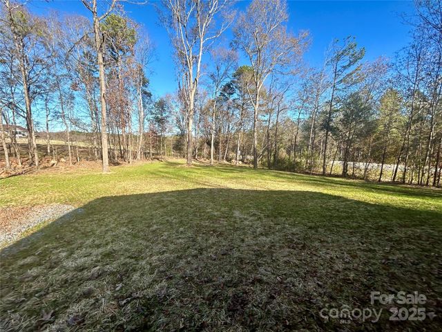 3336 Cliffside Road, Mooresboro, NC 28114