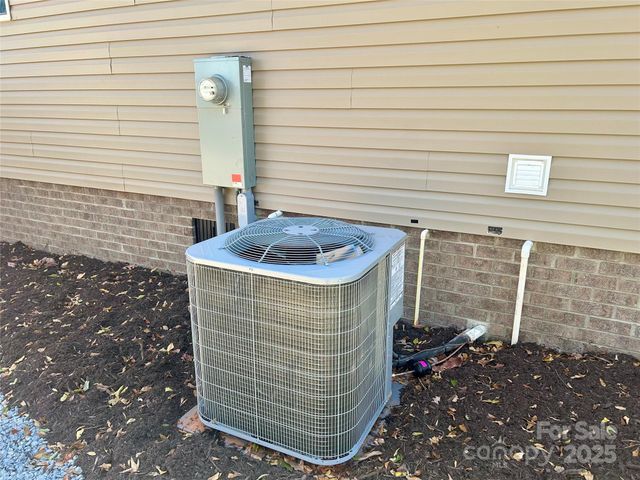 3336 Cliffside Road, Mooresboro, NC 28114