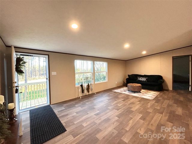 3336 Cliffside Road, Mooresboro, NC 28114