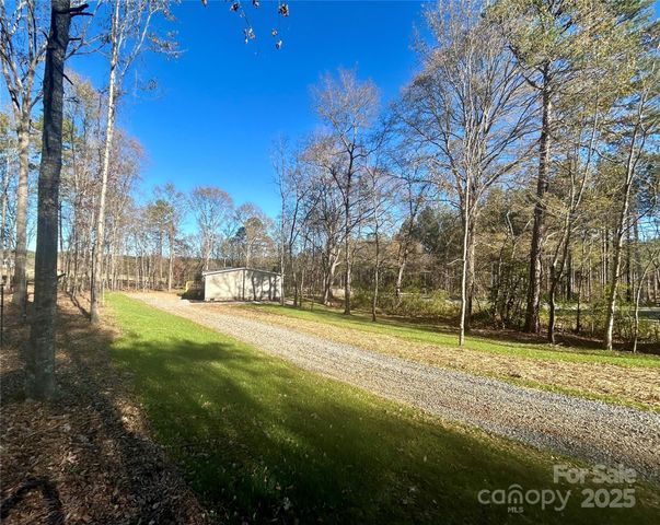 3336 Cliffside Road, Mooresboro, NC 28114