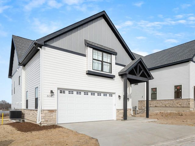 602 Monarch Lane, Beaver Dam, WI 53916