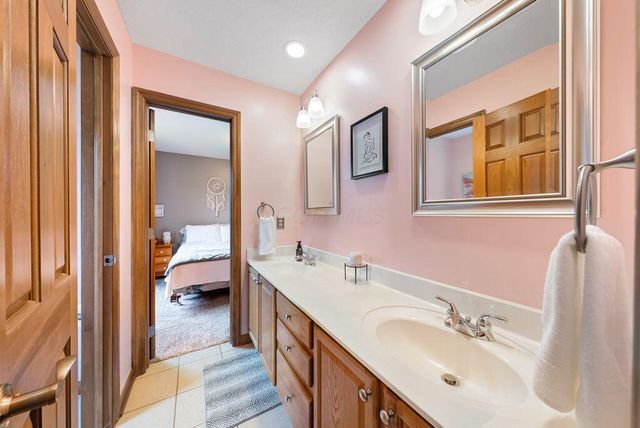758 Covered Bridge Drive, Delaware, OH 43015