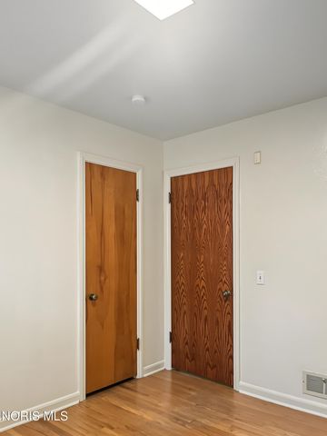 2335 Pemberton Drive, Toledo, OH 43606