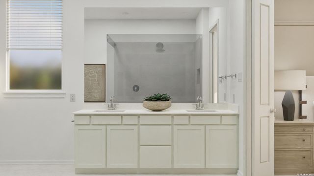 1940 Bonelli Eagle, New Braunfels, TX 78130