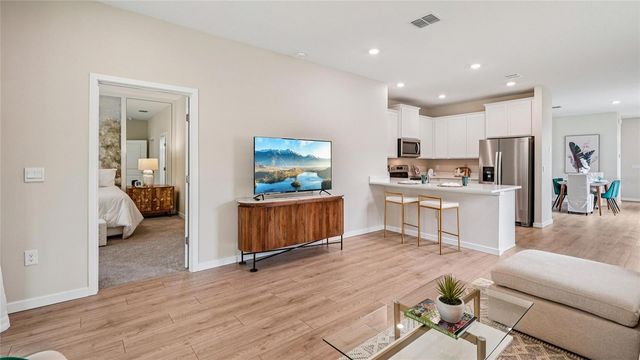 8621 PINECREST TRAIL, Wildwood, FL 34785