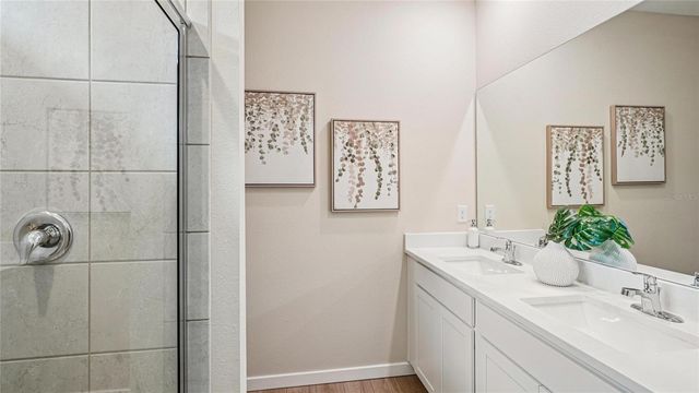 8621 PINECREST TRAIL, Wildwood, FL 34785