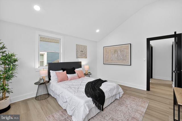 2948 MILLS AVE NE, Washington, DC 20018