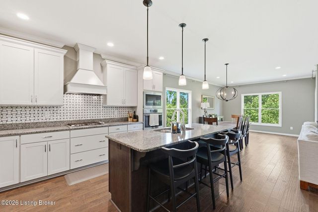 2405 Irish Bend Ct, Fisherville, KY 40023