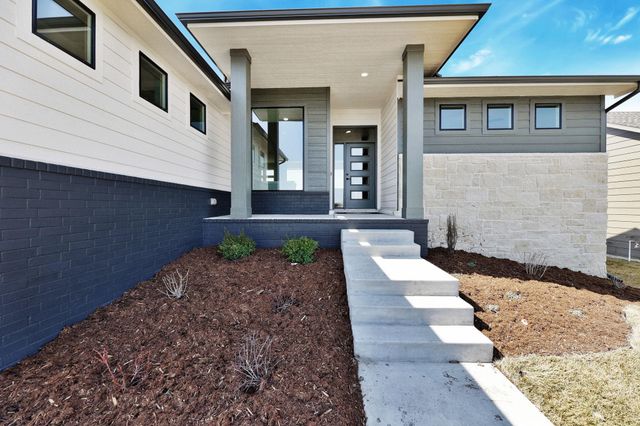 3235 N Bedford St, Wichita, KS 67226