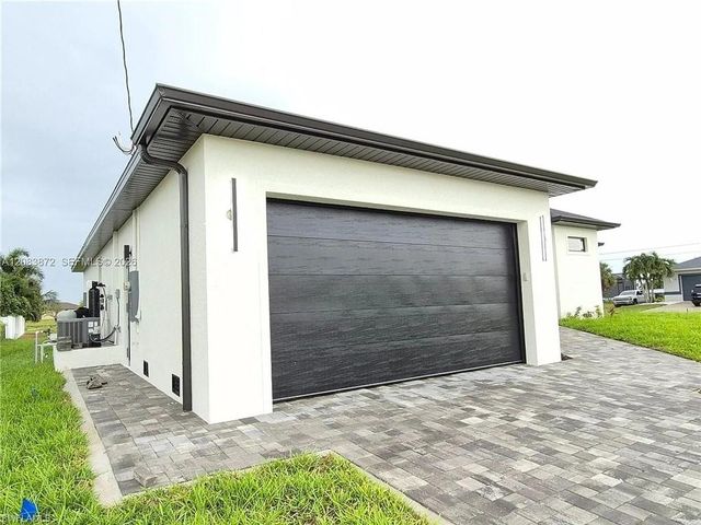3301 NW 5th ST, Cape Coral, FL 33993