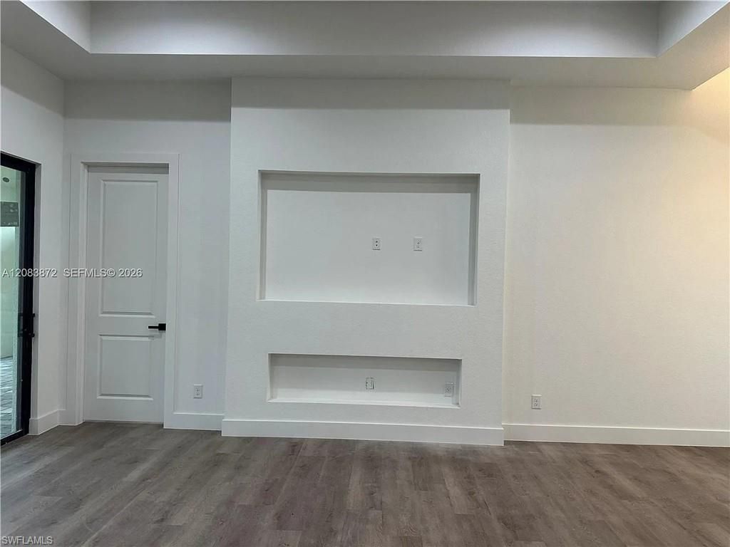 Image 11 of property listing at 3301 NW 5th ST, Cape Coral, FL 33993