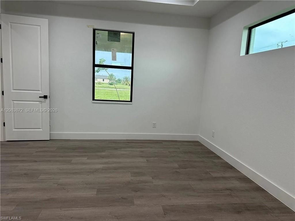 Image 32 of property listing at 3301 NW 5th ST, Cape Coral, FL 33993