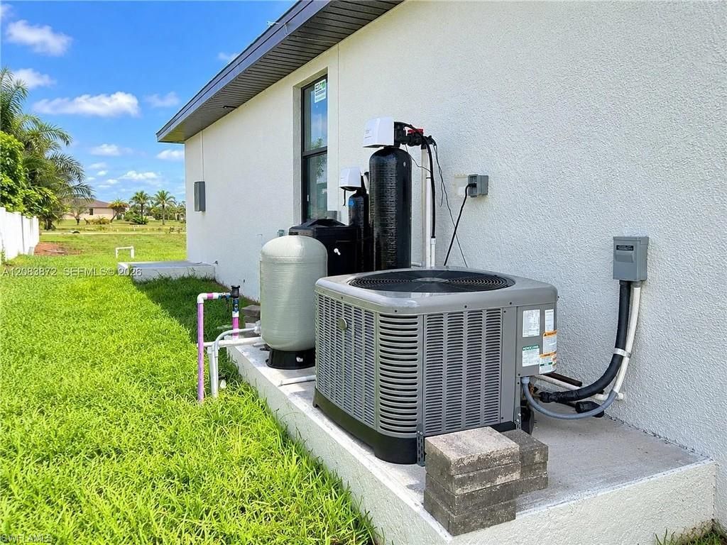Image 46 of property listing at 3301 NW 5th ST, Cape Coral, FL 33993