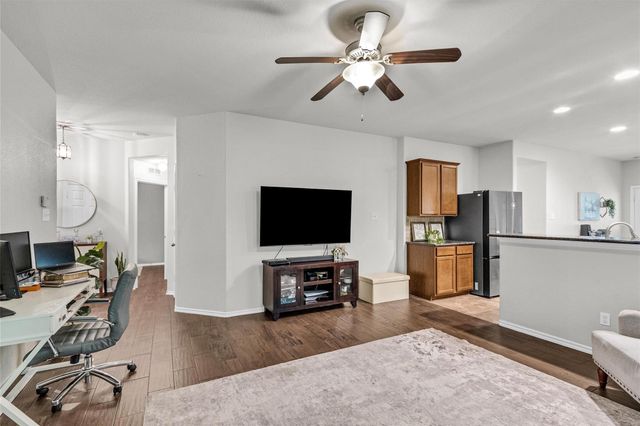 1700 Fall Forest Court, Conroe, TX 77301