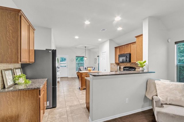 1700 Fall Forest Court, Conroe, TX 77301