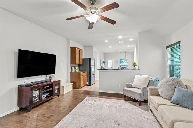 1700 Fall Forest Court, Conroe, TX 77301